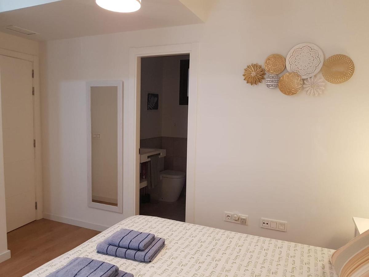 Apartamento Plaza Del Teatro Parking Free Malaga Exterior photo