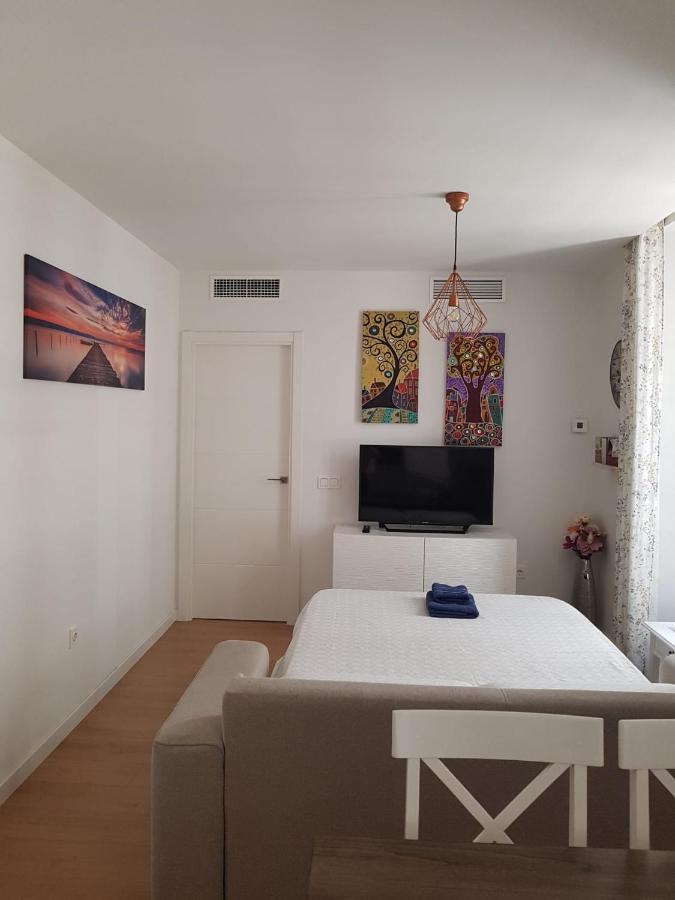 Apartamento Plaza Del Teatro Parking Free Malaga Exterior photo
